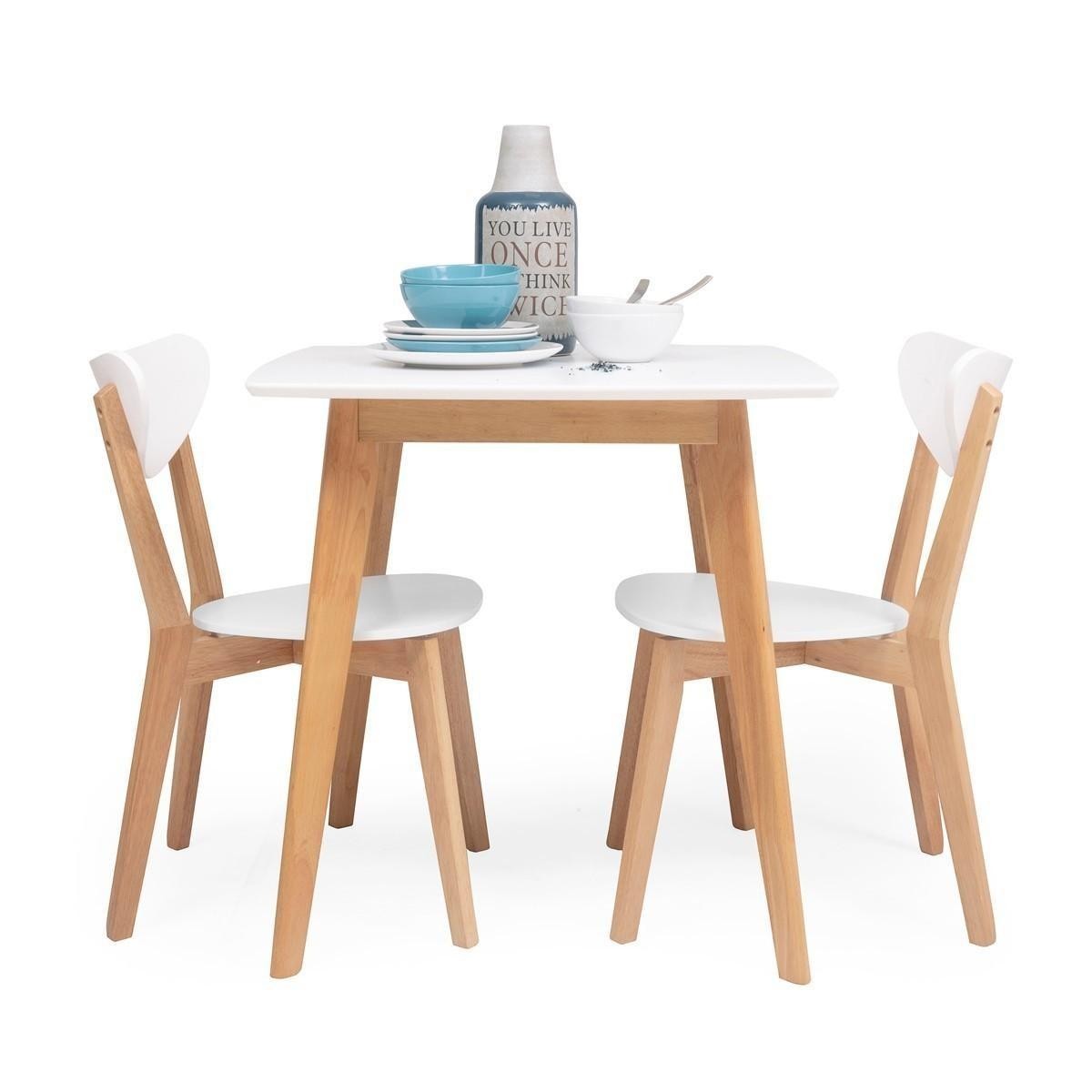 Conjunto de comedor/cocina de diseño nórdico MELAKA mesa fija de 75x75 cm y  2 sillas color roble y blanco - Tienda de Mesas - Centro Mueble Online