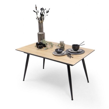 Mesa de Comedor Extensible NELA con Tapa de Melamina y Patas Metálicas Negras